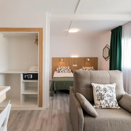 Roca Verde By Folias Hotels - Playa Del Ingles Aparthotel Playa del Ingles (Gran Canaria)