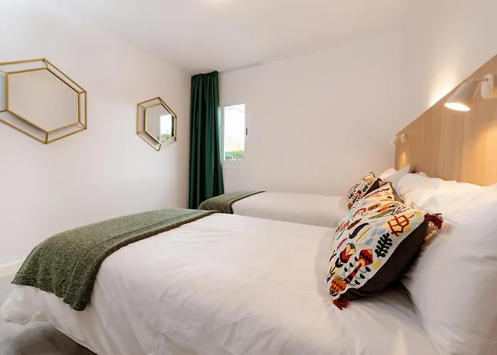 Roca By Folias - Aparthotel