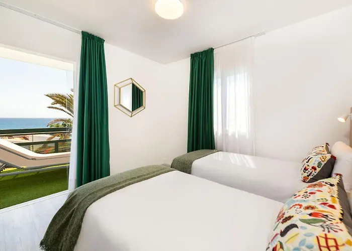 Aparthotel Roca By Folias -