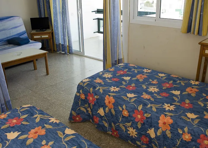 Roca By Folias - Aparthotel 3*