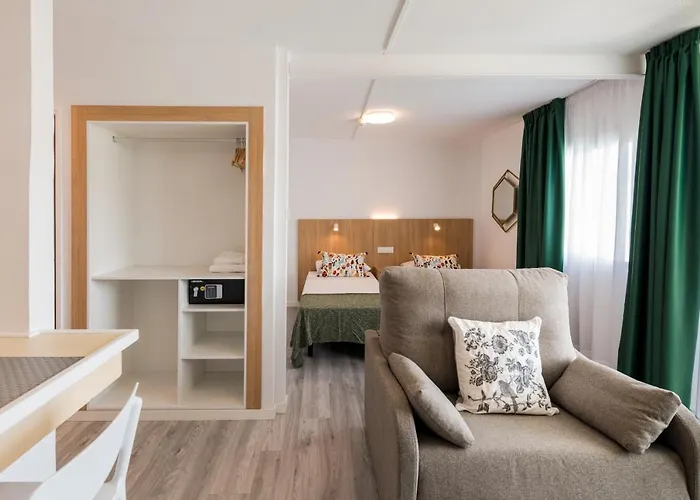 Roca Verde By Folias Hotels - Playa Del Ingles Aparthotel Playa del Ingles (Gran Canaria)