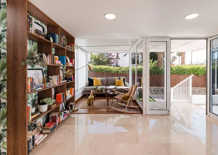 Roca By Folias - بلايا ديل إنغلز